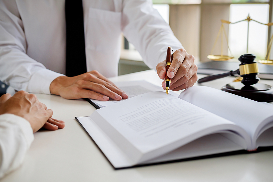 LAWYER INCOMPETENT FOR ADVISING CLIENT
TO ACT BEYOND AUTHORITY UNDER POWER OF ATTORNEY